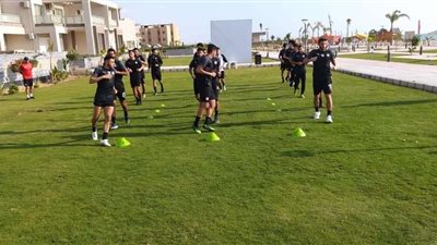 المنتخب الأولمبي يواصل التدريبات والجهاز الفني يسمح للمستبعدين بالرحيل (صور)