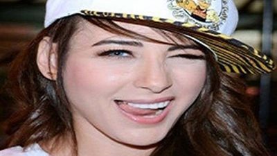 ساندي تسخر من نفسها بسبب الهالويين