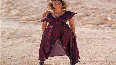 شاهد.. وصلة رقص لبسمة بوسيل على أغنية 