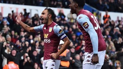 المحمدي يقود أستون فيلا لدور الثمانية بكأس الرابطة