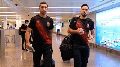 الأهلي يصل دبي لخوض معسكر إعداد خارجي في الإمارات