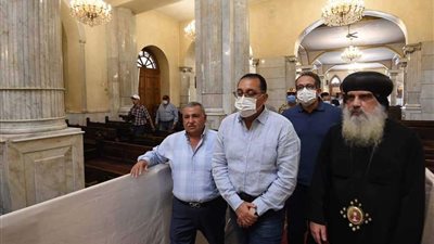 رئيس الوزراء يتابع أعمال الترميم بمعبد الكرنك وطريق الكباش