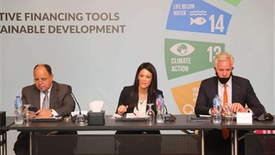 وزيرة التعاون الدولي تبحث سبل تعزيز التعاون الاقتصادي المشترك مع نظيرها اليمني