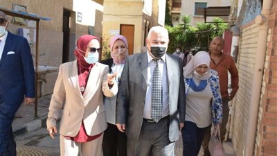 تعليم الإسكندرية تشدد على عدم دخول اولياء الأمور المدارس