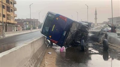 إصابة ٣ أفراد نتيجه حادث سير بمنشأة القناطر