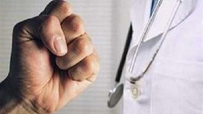 3 وقائع خلال أسبوع.. التعدي على الأطباء عرض مستمر