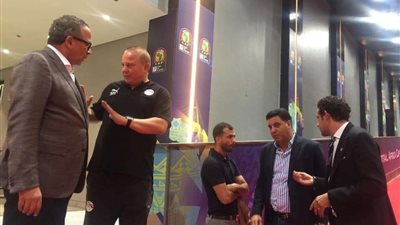 الجنايني وعبدالله يؤازران المنتخب الأولمبي قبل انطلاق أمم أفريقيا للشباب