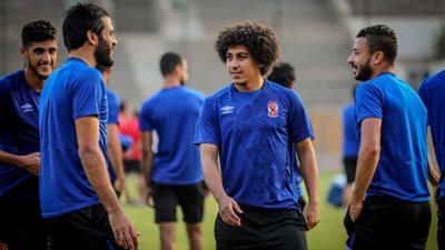 الأهلي يفحص حسين السيد طبيًا في دبي