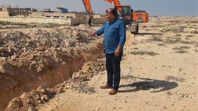 المعداوي: فتح مجرى السيل بمنطقة الكيلو 7 حفاظًا على المنازل والعمارات السكنية