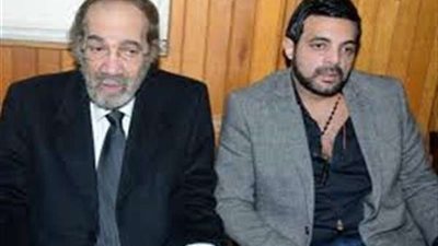 الذكرى الأولى.. عمرو محمود ياسين لوالده: 