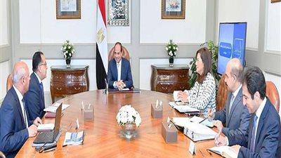 تفاصيل اجتماع السيسي بالحكومة لاستعراض الموقف التنفيذي لمشروعات النقل