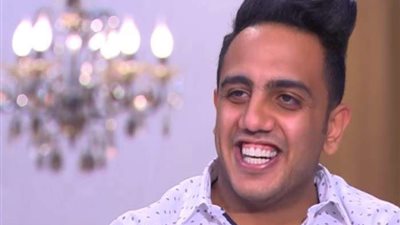 أوس أوس ينشر صورة تجمعه ببيومي فؤاد في المغرب