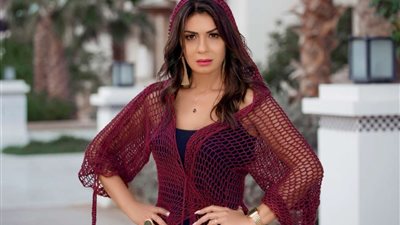 بطريقة غير مباشرة.. نجلاء بدر تطلب من رامز الظهور ببرنامج رمضان (فيديو)