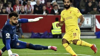 ليفربول يعرض علي صلاح 7 ملايين  أسبوعيا لتمديد عقده