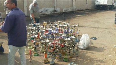 غلق ٧ محلات مخالفة وإعدام ومصادرة ٢٩ شيشة وتحرير٢٥ محضر في البحيرة