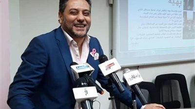 بالصور..زيارة تامر فرج لمستشفى بهية