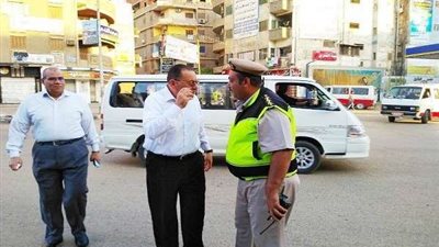 محافظ الشرقية يقود حملة مكبرة لضبط سيارات الأجرة المخالفة بالزقازيق