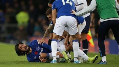 إيفرتون يعلن تشخيص إصابة 