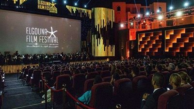 بالجلابية على الريد كاربت.. أبطال فيلم ريش في اليوم الرابع من مهرجان الجونة (فيديو)