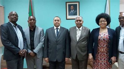 سفير مصر في مابوتو يقوم بزيارة لمقر هيئة التلفزيون الموزمبيقي