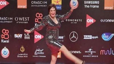 لبلبة تثير الجدل بـ