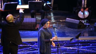 آيات فاروق تقدم أمسية غنائية بمهرجان الموسيقى العربية (صور)