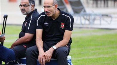 الجهاز الطبي يوضح موقف ثلاثي الأهلي من العودة للملاعب