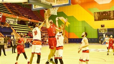 الأهلي يفوز على الزمالك 92 - 80 ويتأهل لربع نهائي كأس السلة