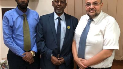 جامعة عين شمس تدشن أول درجة دراسات عليا للطب بدولة الصومال