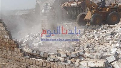إزالة أكثر من 400 حالة تعدي على أراضي وأملاك الدولة ببني سويف