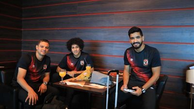 الأهلي يعود للقاهرة اليوم بعد انتهاء معسكر الإمارات