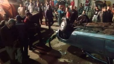 استقبال أهالي ضحايا حادث ميكروباص الطريق الأوسطي جثامين موتاهم