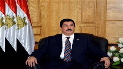 محافظ القليوبية يتفقد موقع إحدى المصانع بمنطقة أبو الغيط بالقناطر