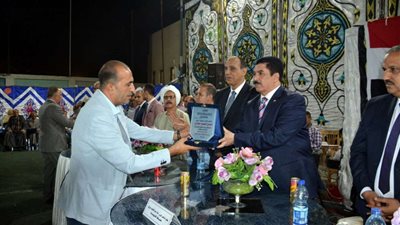 محافظ القليوبية يفتتح صالة ألعاب مركز شباب منية السباع ببنها