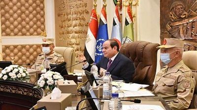 سمير فرج: الرئيس السيسي يتابع سنويا تطوير مناهج الكليات العسكرية
