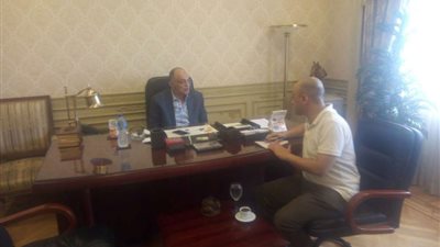 رئيس مشروعات البرلمان: لدينا رئيس يسير بسرعة الضوء وحكومة غير متفاعلة