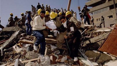 ارتفاع ضحايا زلزال إيران إلى 125 قتيلاً ومصابًا