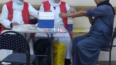 5 قوافل طبية بمدينة بركة السبع لتطعيم المواطنين بلقاحات كورونا