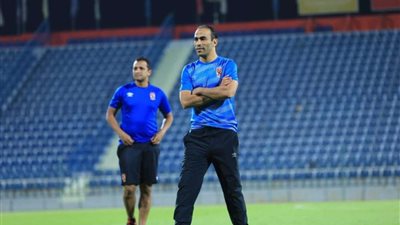 عبد الحفيظ يطمئن على لاعبي الأهلي الدوليين