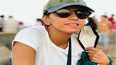 علا رشدى تتالق بشكل جديد على السوشيال ميديا