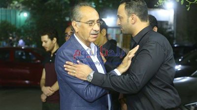 نجوم الفن في عزاء أحمد خضر (صور)
