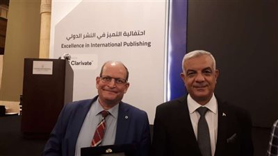 وزير التعليم العالي يكرم عميد علوم المنوفية خلال احتفالية التميز في النشر الدولي
