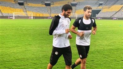 حجازي والنني وتريزيجيه في تدريبات المنتخب