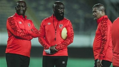 الأهلي يدخل معسكر مغلق استعداداً للزمالك في قمة الدوري