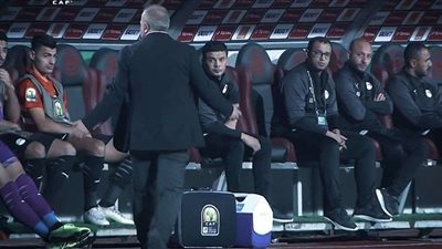 شوقي غريب يكشف سر تأخره بين شوطي مباراة غانا