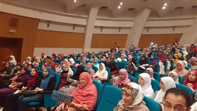 بالصور.. جامعة حلوان تنظم ندوة للشيخ أحمد كريمة في احتفالية المولد النبوي