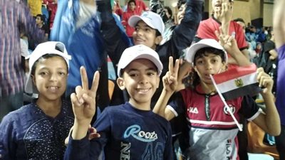 لتحقيق حلم الأولمبياد.. طلاب المدارس يساندون منتخب مصر (صور)