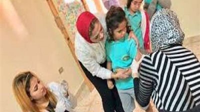 أستاذ أقتصاديات الصحة يكشف آليات تطعيم الأطفال من 15 – 18 سنة