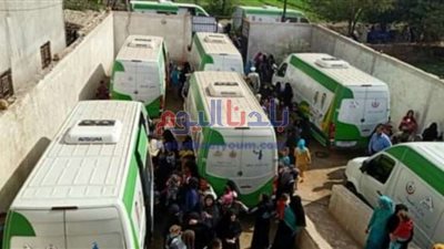 توقيع الكشف الطبي على 1622 حالة خلال قافلة بقرية نزلة محمود بالمنيا