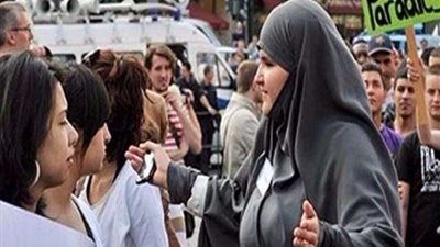 متى تعرف أن ابنتك تم تجنيدها لجماعة الإخوان؟.. باحثة تكشف